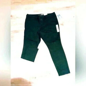 NWT universal thread women's size 18/ 34 reg black jeggings mid rise